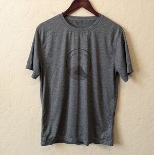 Vuori The Rise The Shine Grey Tee